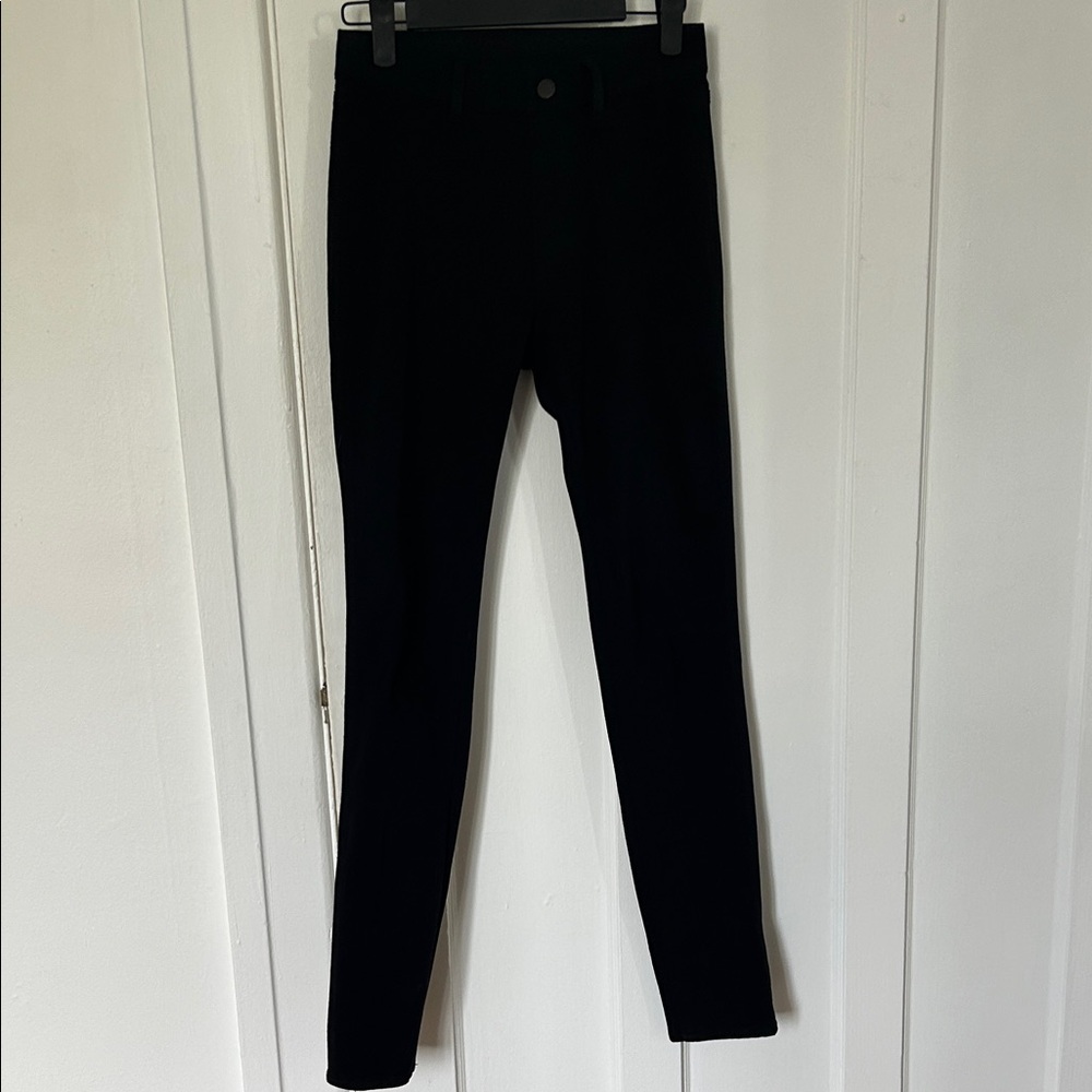 Uniqlo Women's Skinny Jeans in Black